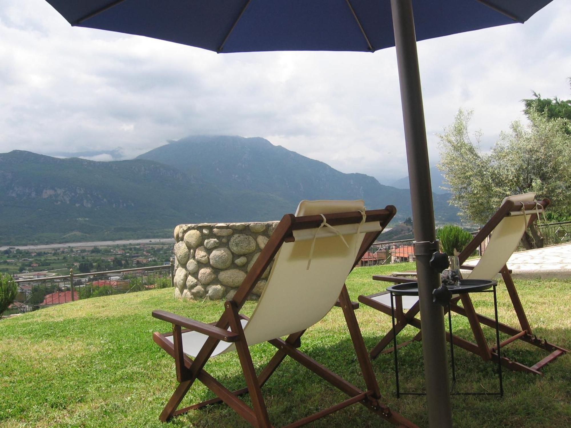 Meteora Olio Hills Apartment Kalampáka Eksteriør bilde
